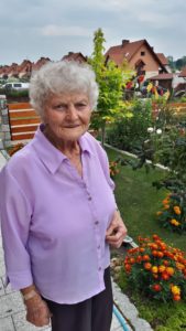 Ubezpieczenie na życie po 60 roku życia pozwala w spokoju buszować po ogródku